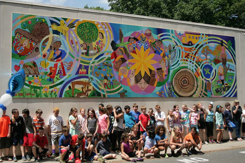 Pintura Mural No Jardim De John H Reagan Elementary, Bispo Arts